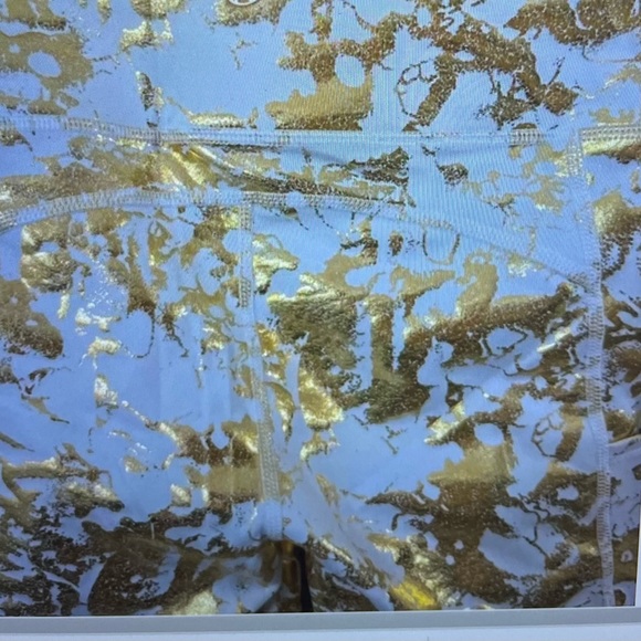 Lilly Pulitzer NWT weekender high rise, leggings, gold foil Luxletic Size XL - Picture 5 of 6